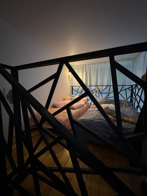 Двухуровневый домик в центре города