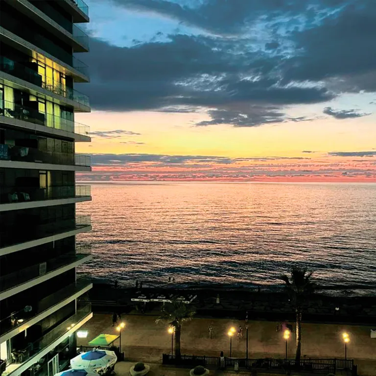 Люкс студия 1+1 у самого моря, 10м до пляжа