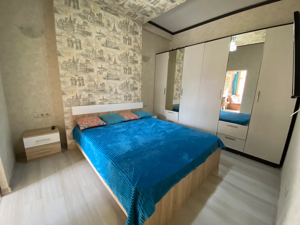 Квартира напротив подъёмника