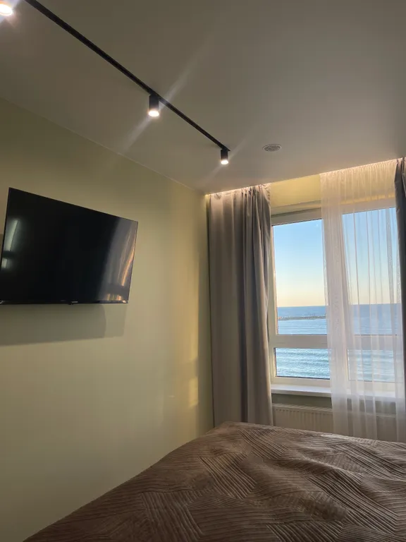 2-х комнатный апартамент с прямым видом на море