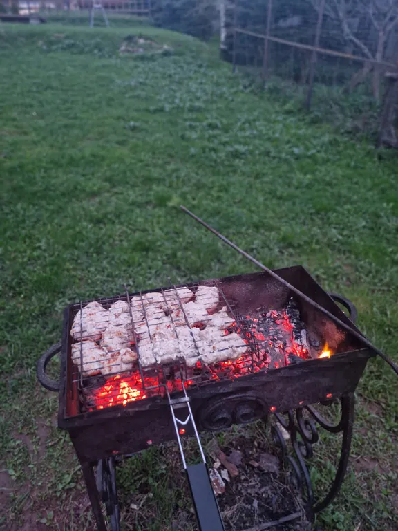 Коттедж Уютный дом с бассейном, с баней, беседка, камин, барбекю — Скоково