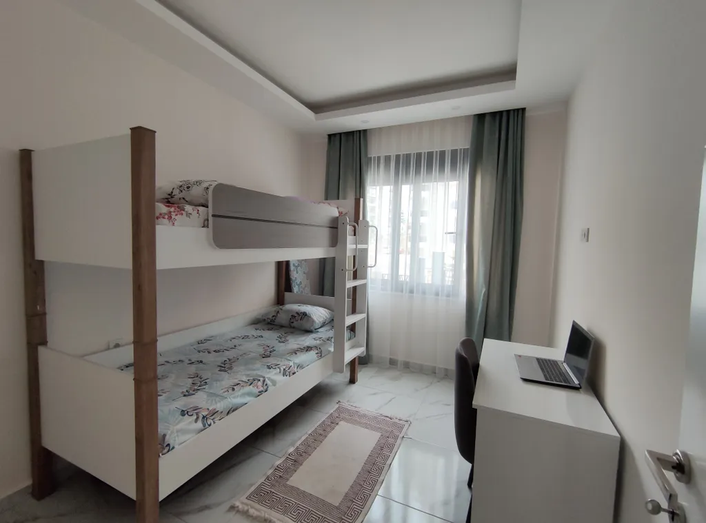 3-комнатная квартира отельного типа в 700 метрах от моря