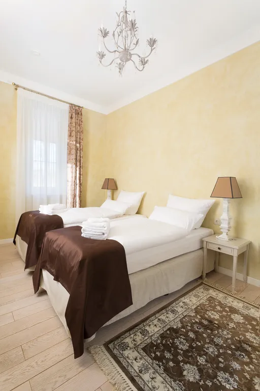 4-комнатная Квартира