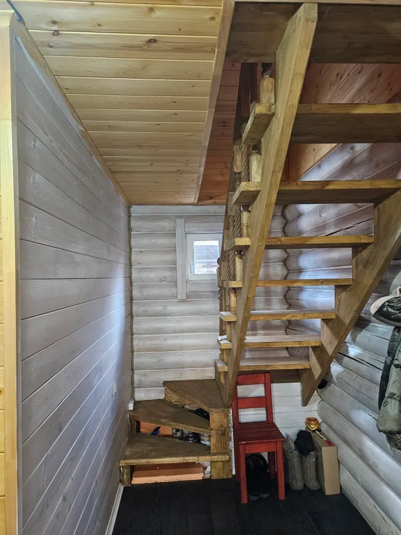 Дом на берегу озера