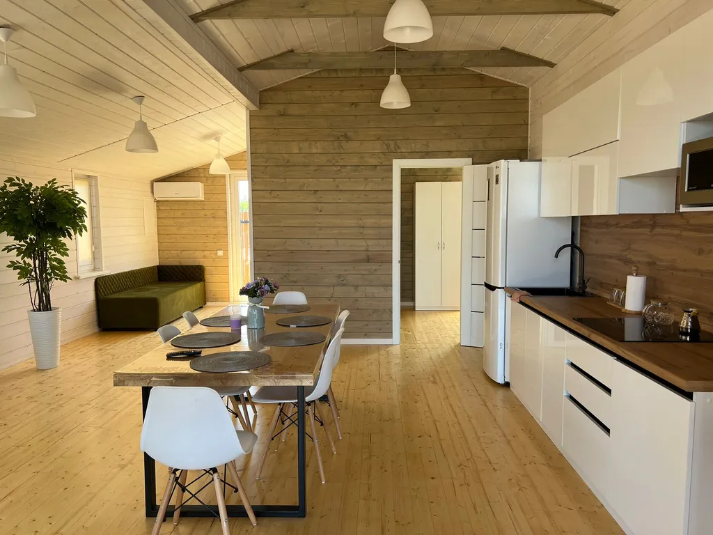 Комфортабельные дома у моря "Золотые пески"