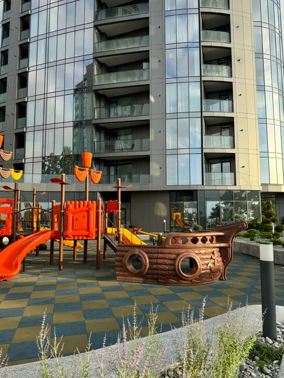 Tropical garden apartments