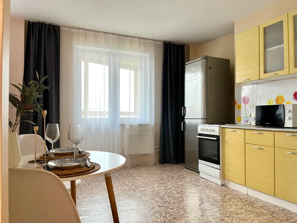 Квартира Уютная, просторная, светлая однокомнатная квартира — Красноярск