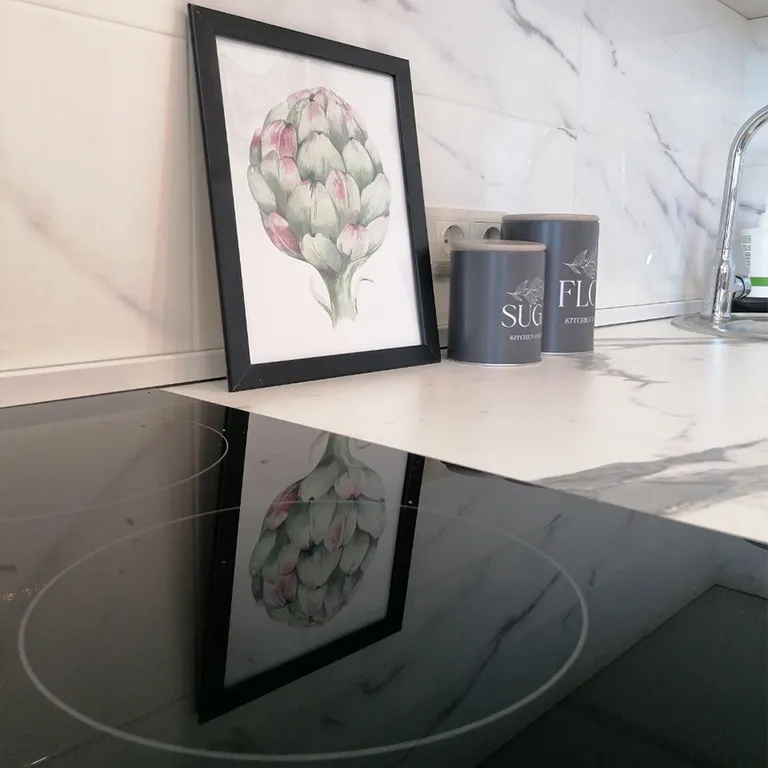 Просторная студия с видом на лес