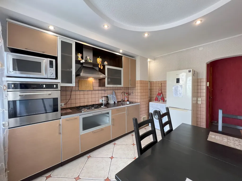 Трехкомнатная квартира в центре