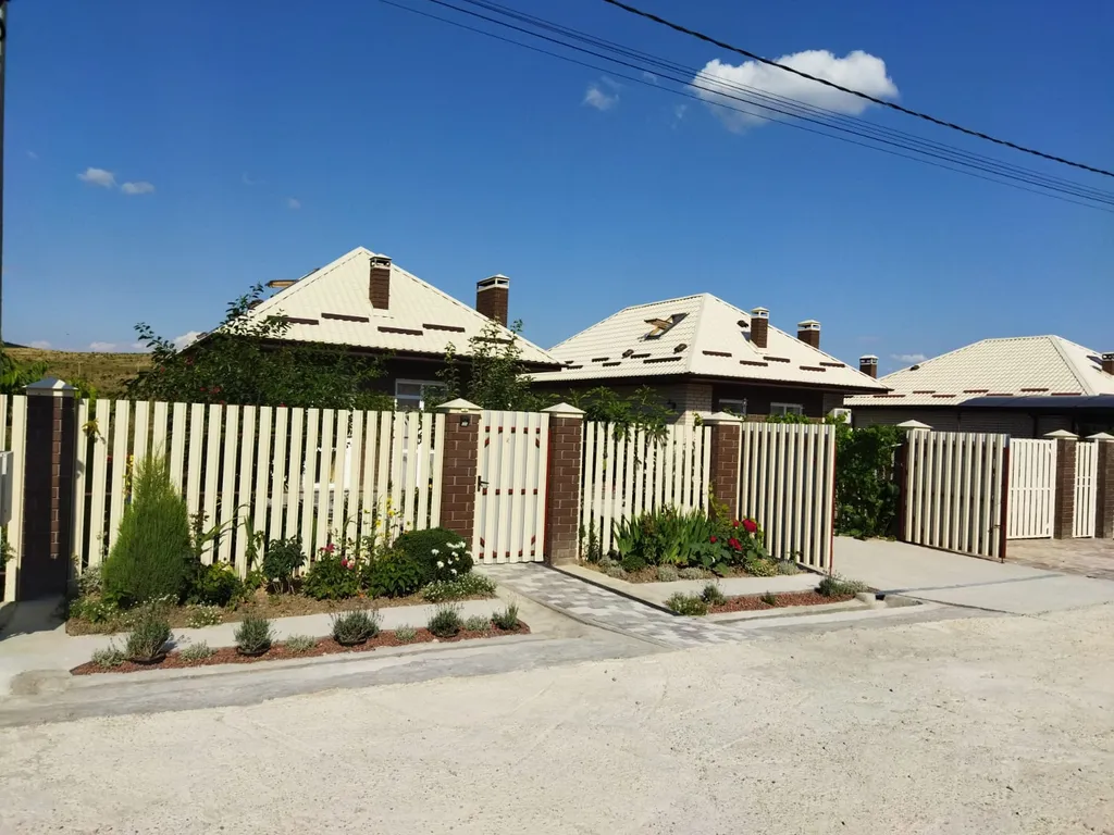 Дом с участком 2 сотки