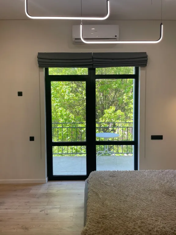 Уютная студия в центре города С балконом в 2 минутах от моря