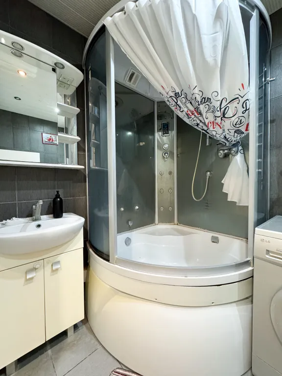 Квартира Чистая и уютная квартира возле Шереметьево — Лобня