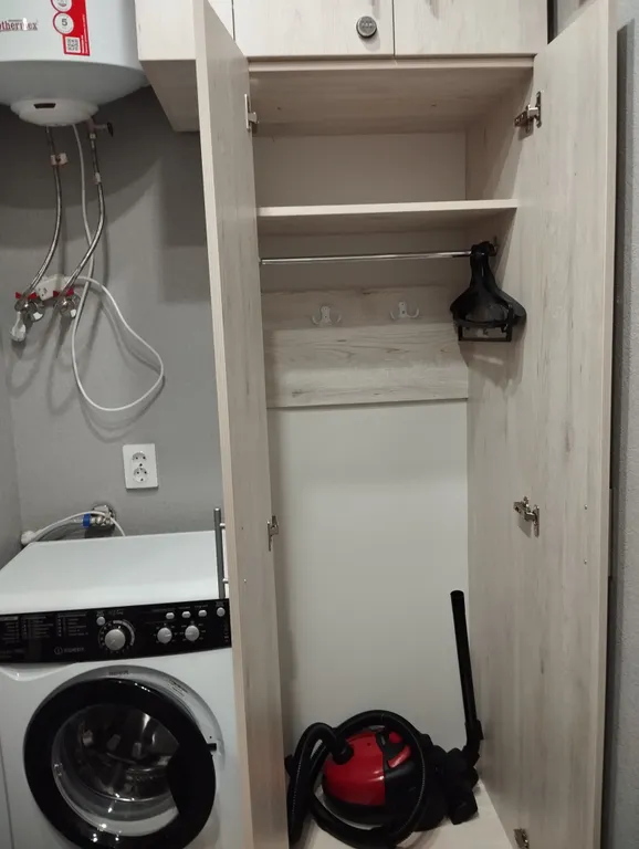 Яркая оранжевая квартира