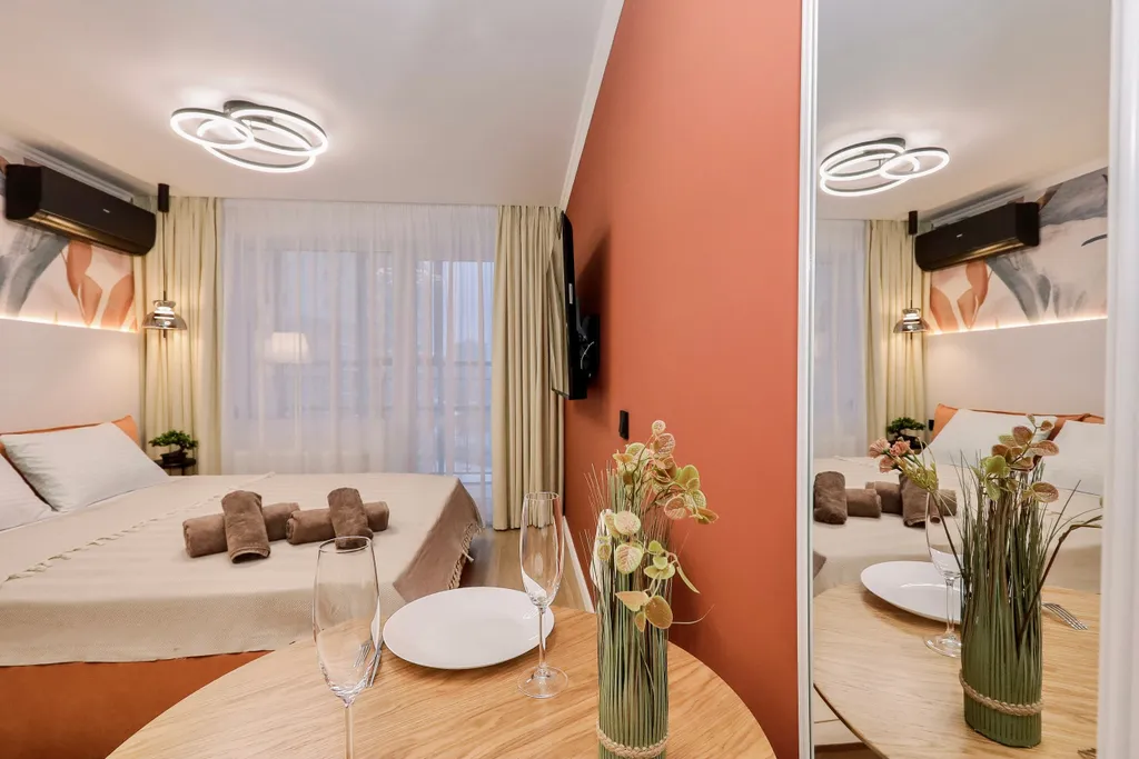 Дизайнерская студия премиум-класса c великoлепным видом для двоиx