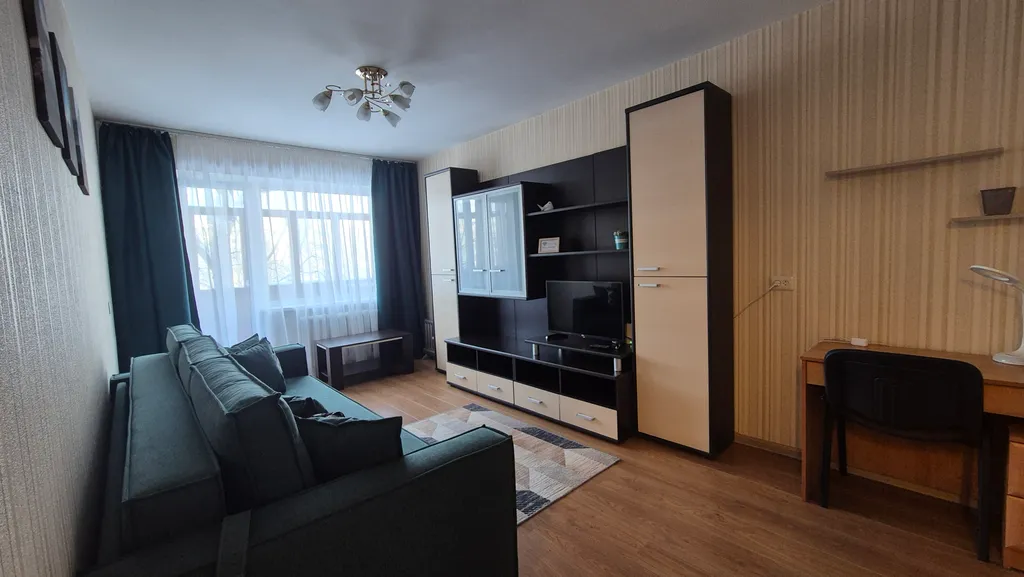 Уютная двушка с отдельными спальнями, недалеко от центра