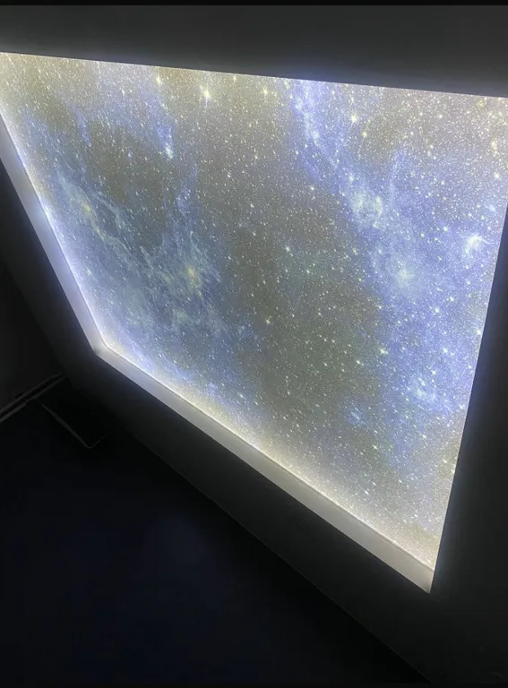 Дизайнерская 2к квартира с джакузи, камином и звездным небом в центре