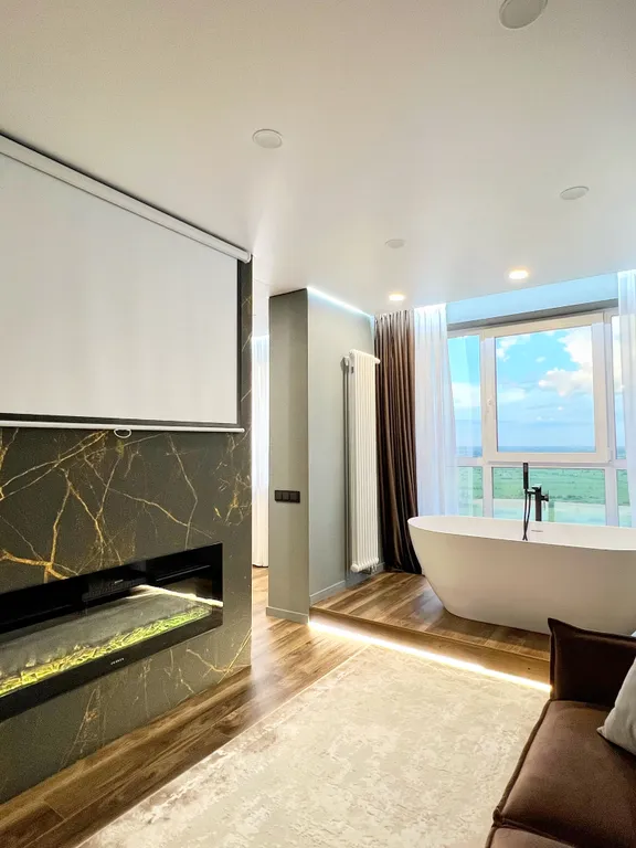 Роскошная квартира с королевской ванной возле ТЦ Круиз