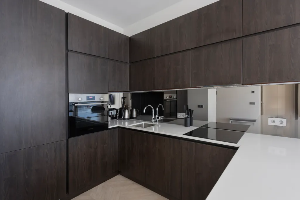 Лаконичный и стильный апартамент с видом на сити