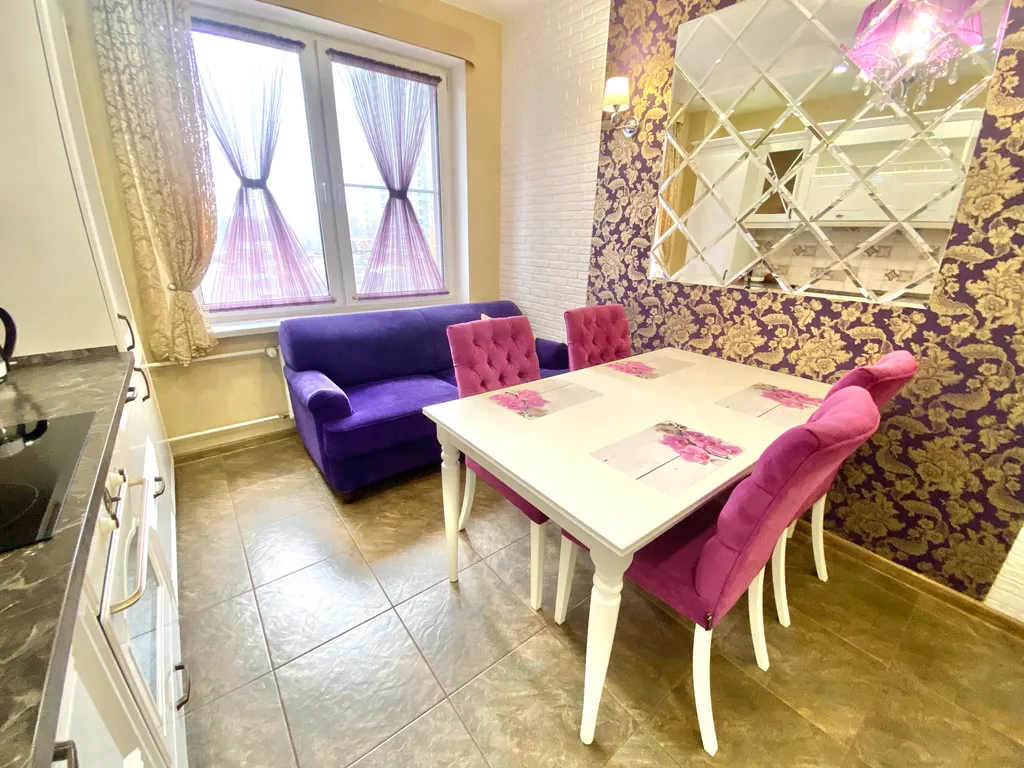 Уютная двухкомнатная квартира у метро Девяткино