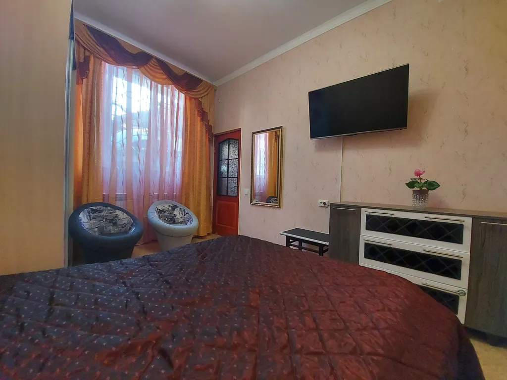 Двухкомнатная квартира со всеми удобствами в 5 минутах от моря — аренда посуточно в Ялта