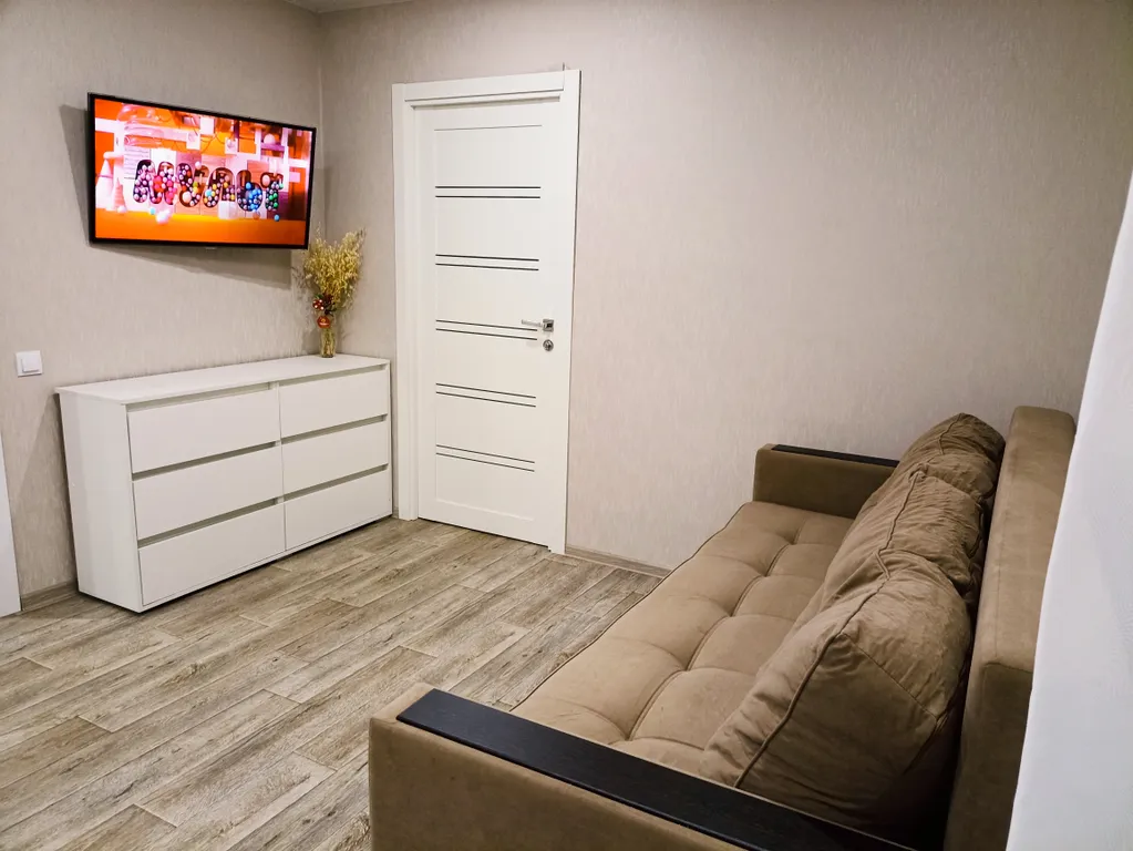 Уютная, просторная квартира с современным ремонтом — аренда посуточно в Вологда