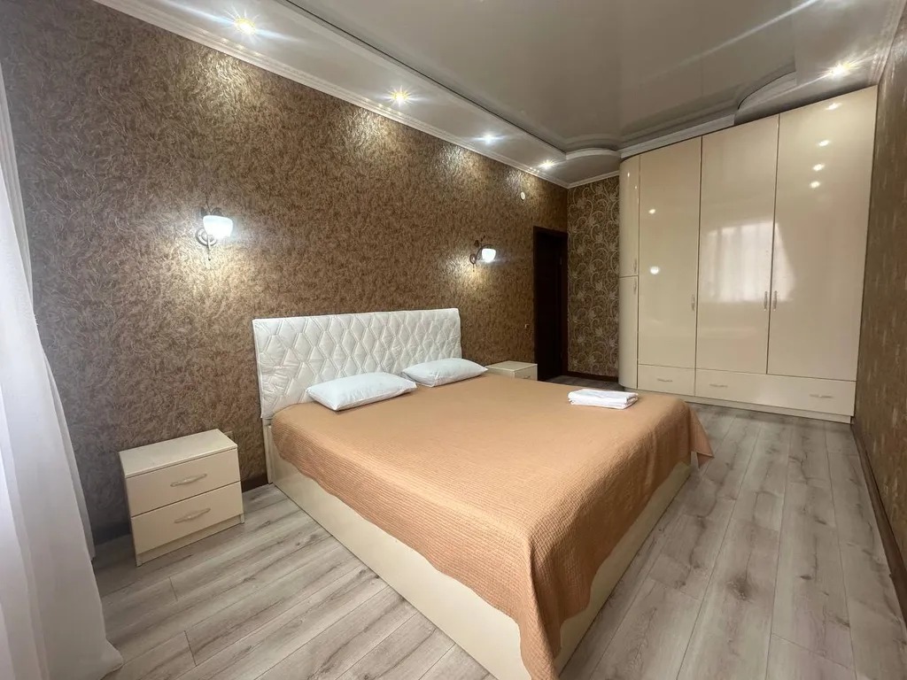 Большая квартира — аренда посуточно в Уральск