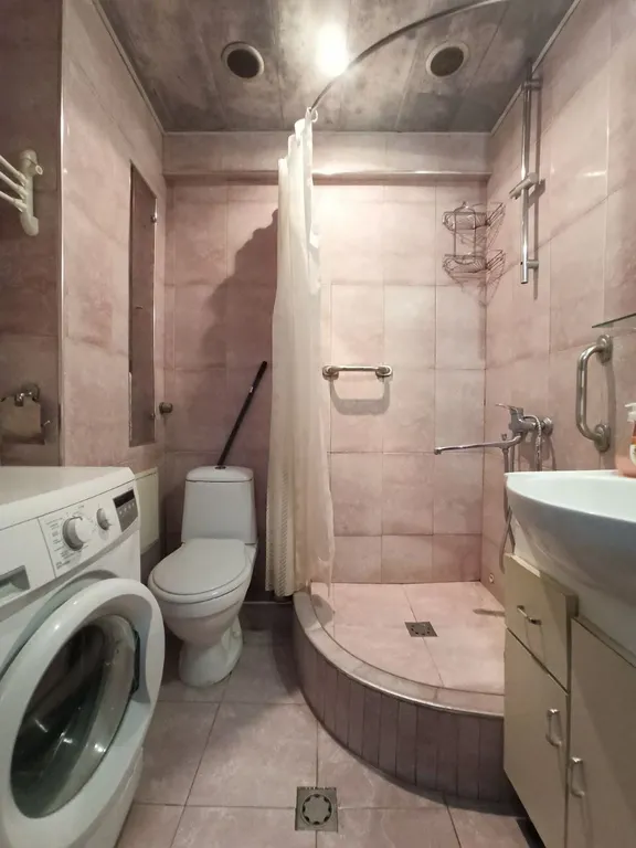 Квртира рядом Площадю Республики