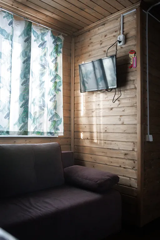 Домик на берегу для двух человек