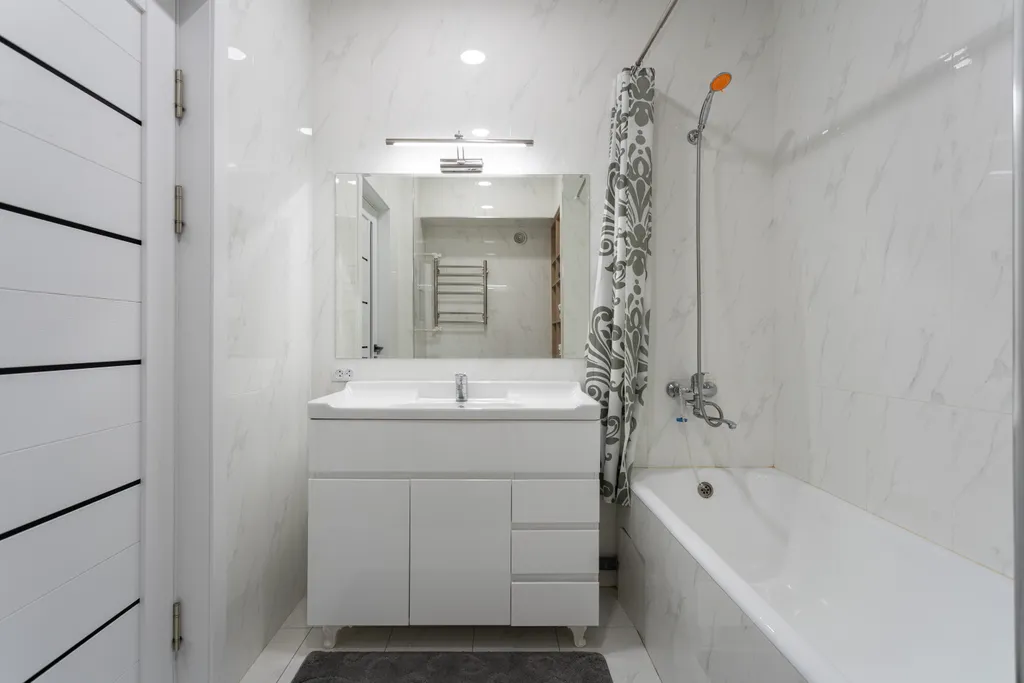 Senate Square Apartment