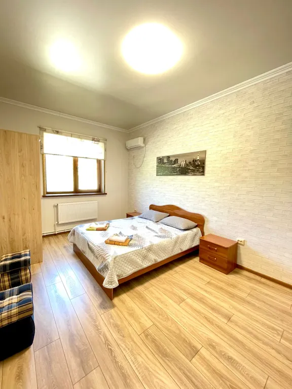 Квартира Просторная квартира в 5 минутах от моря с отдельным входом — Геленджик