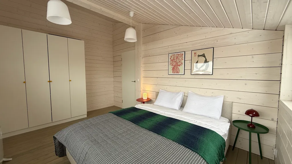 Большой новый дом с сауной и камином в элитном поселке