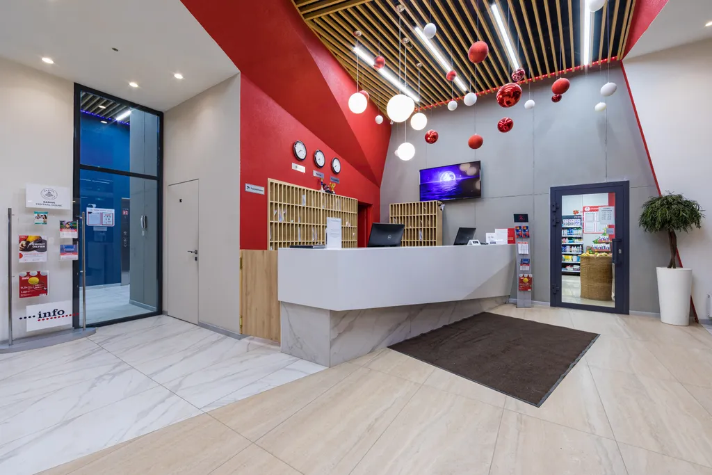 Угловой просторный апартамент