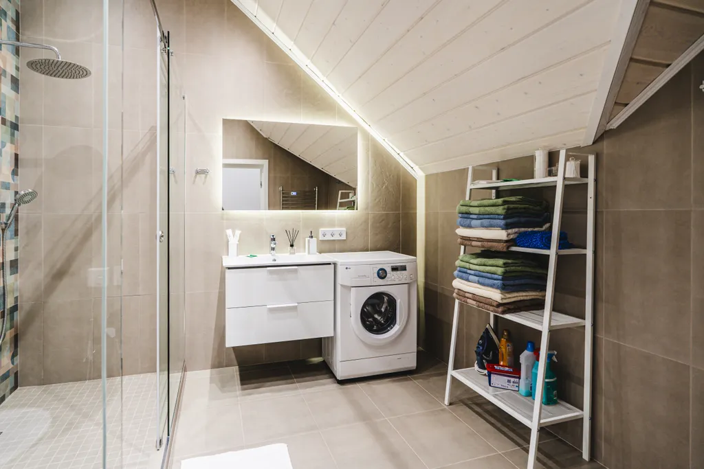 Коттедж Просторный уютный дом — Коммунар