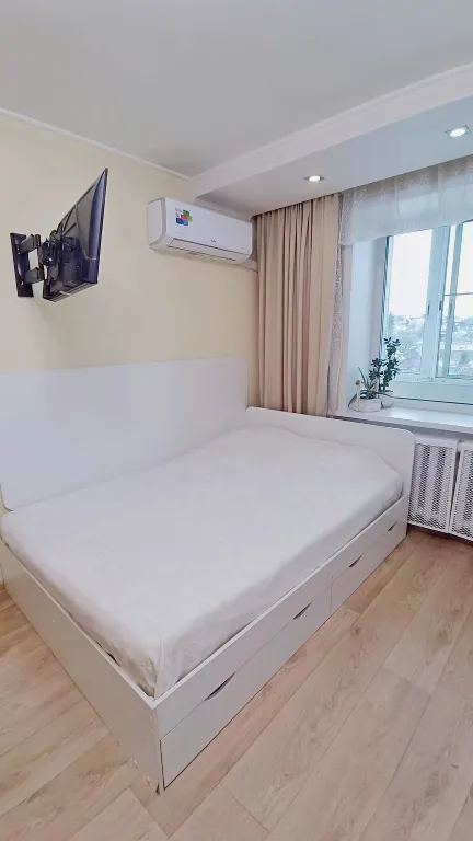 Уютная двухкомнатная квартира семейного типа в центре Белокурихи