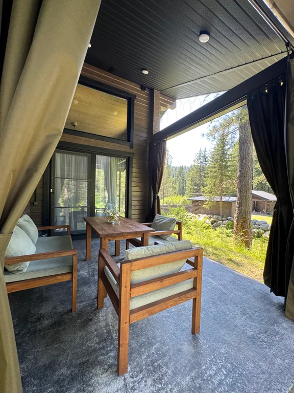 Шале светлый