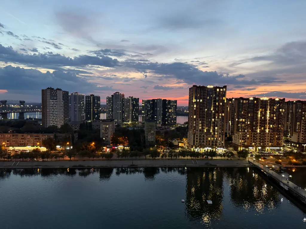 Ультрасовременная квартира с видом на Волгу и Затон в центре города