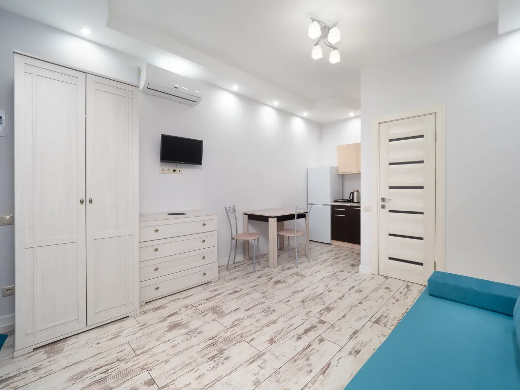 Квартира Квартира Уютная студия у моря с теплым бассейном — Сириус