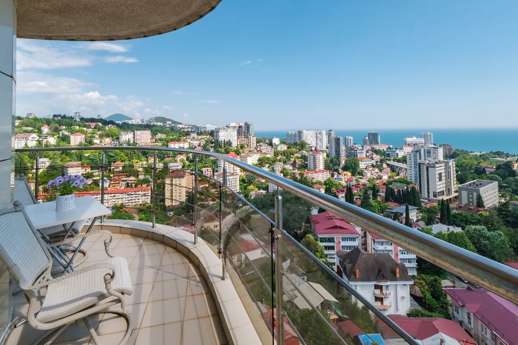 Видовая квартира с сауной и джакузи в центре