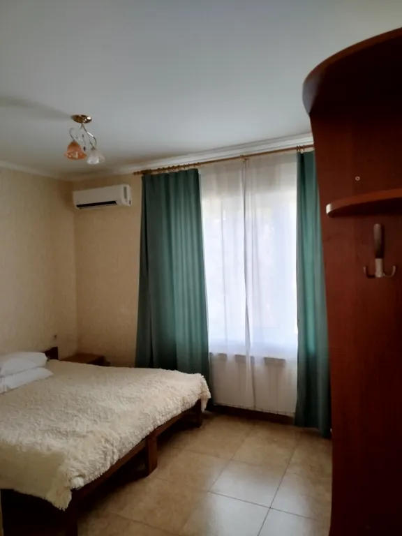 Часть дома рядом с морем