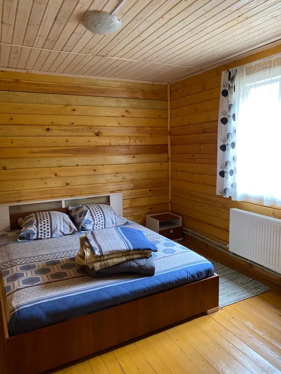 Коттедж на 10 спальных мест с верандой