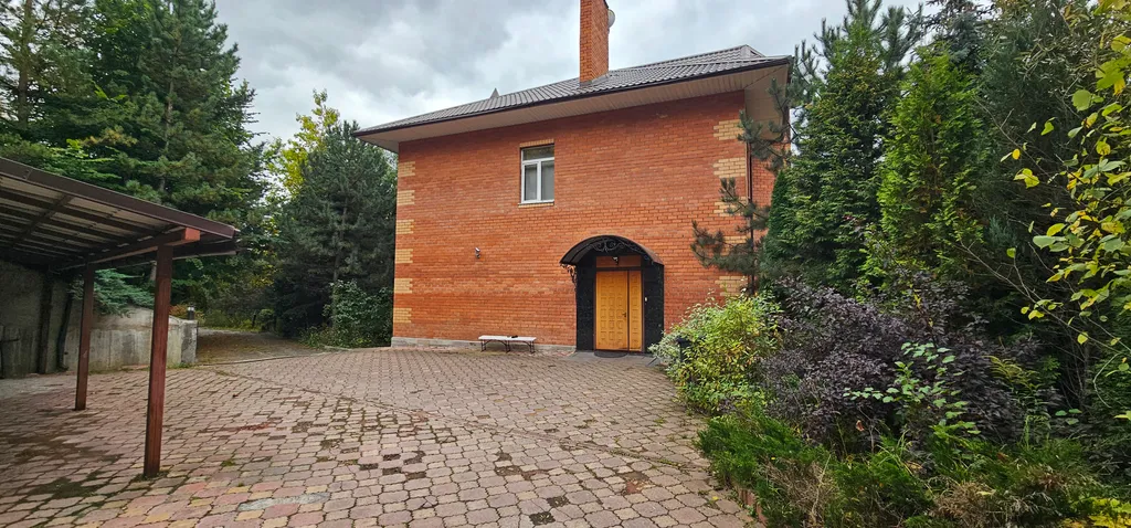 Большой дом в тихом КП