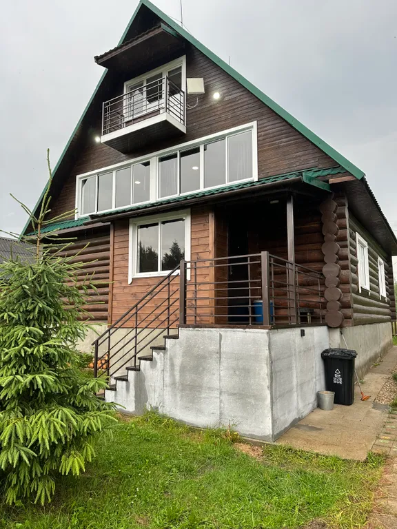 Просторный дом с баней и чаном