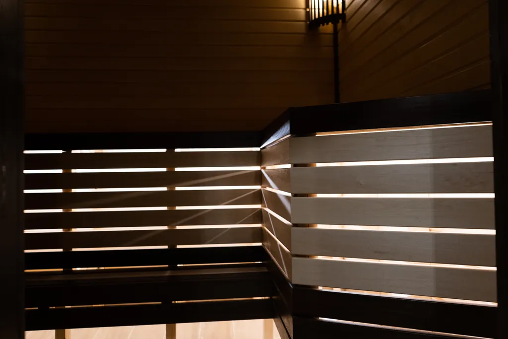 Большой коттедж