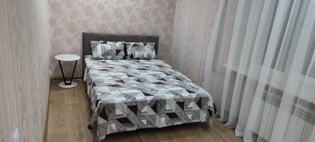 Квартира Уютная квартира возле автовокзала — Луганск