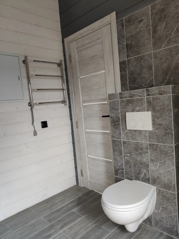 Панорамный коттедж с сауной у леcа