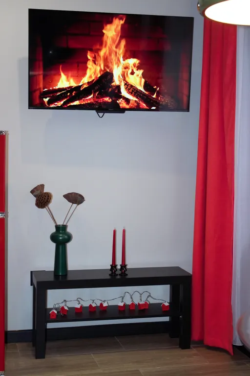 Стильная уютная студия с дизайнерским ремонтом