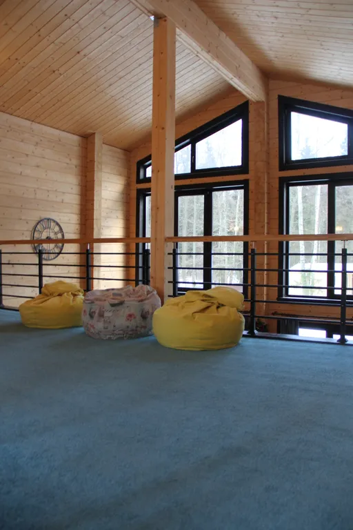 Просторный коттедж в окружении леса – идеальное место для отдыха