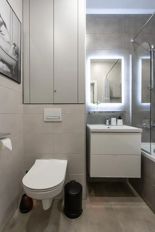 Дизайнерская квартира Облако с качелью на балконе и с видом на сосны