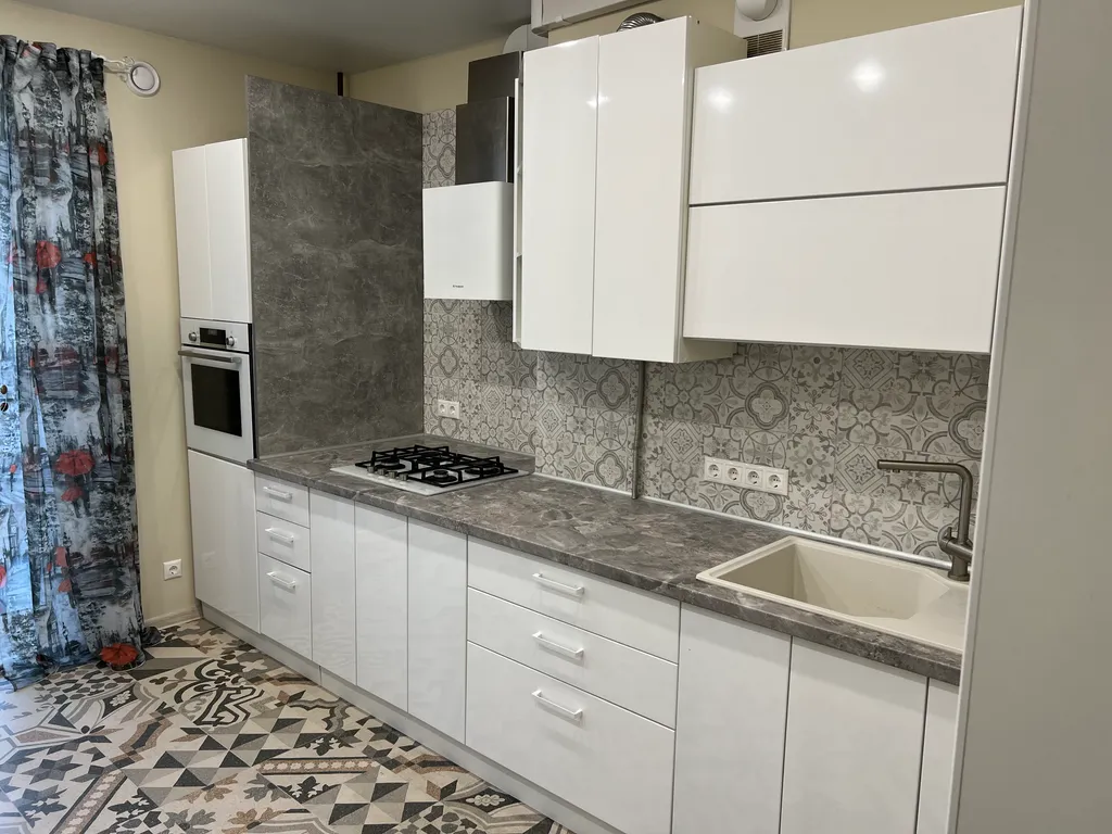 Просторная квартира с видом на море и залив