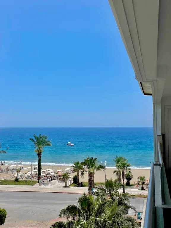 Sea View 2BR | 50m to the Beach, Аланья